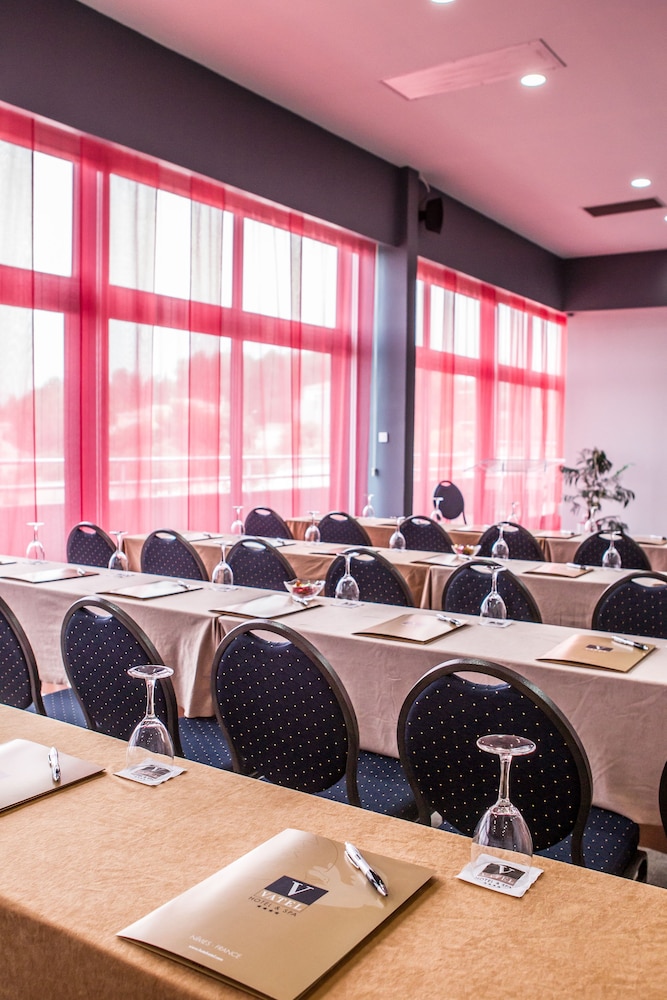 Hotel Spa Vatel 50/59