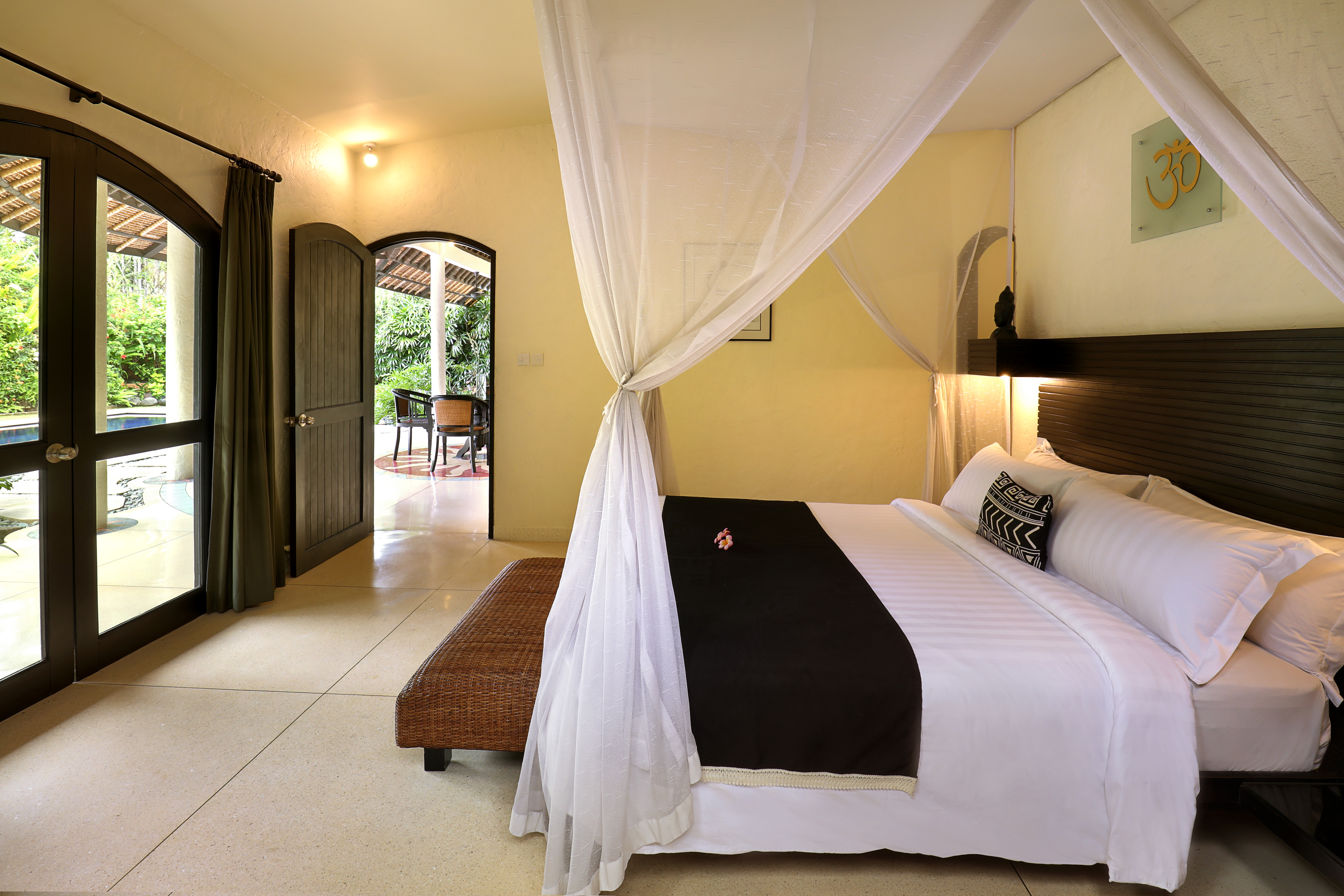 2 Bedrooms, Pool, Villa