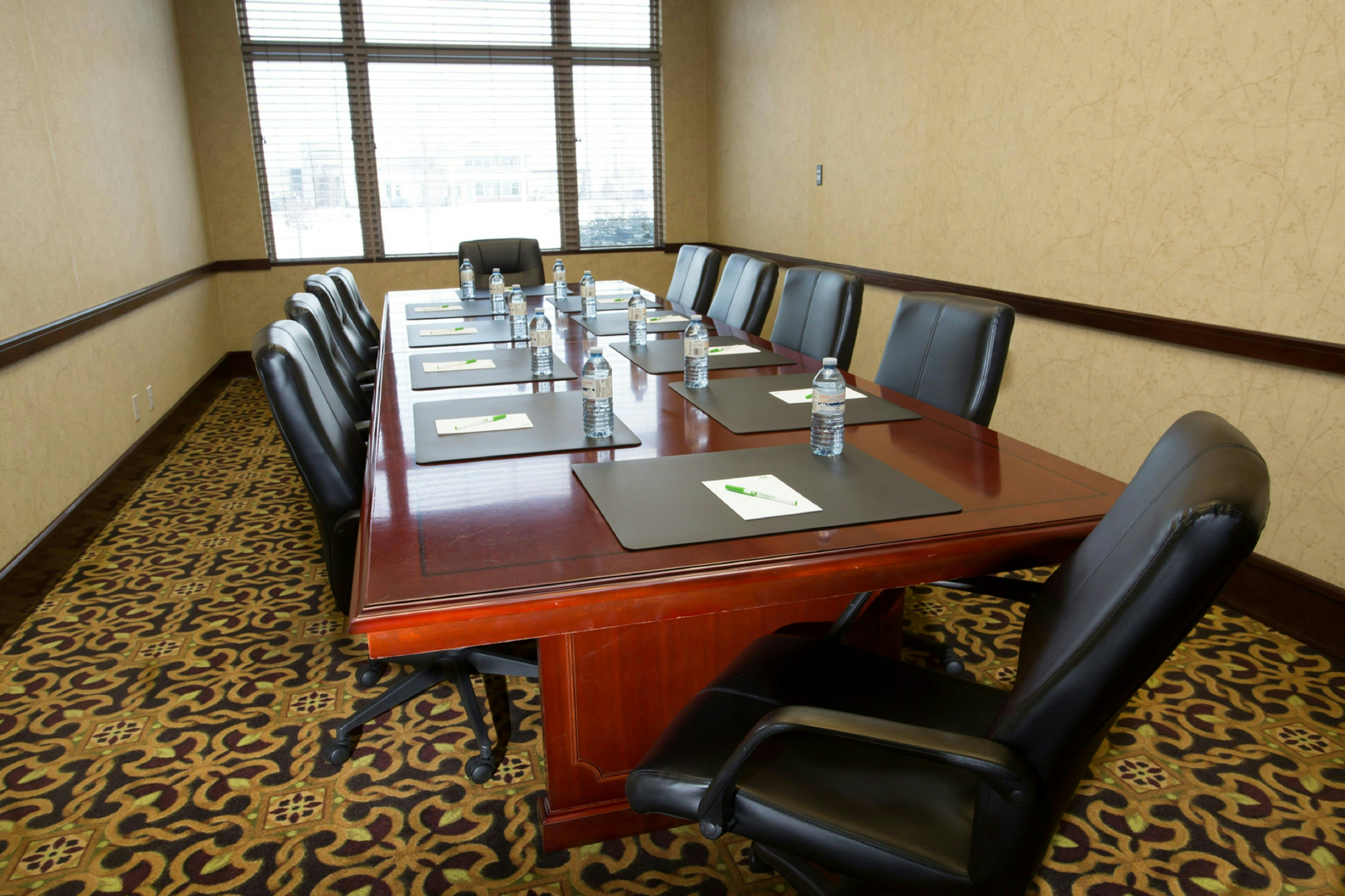Holiday Inn Hotel & Suites West Edmonton 58/62