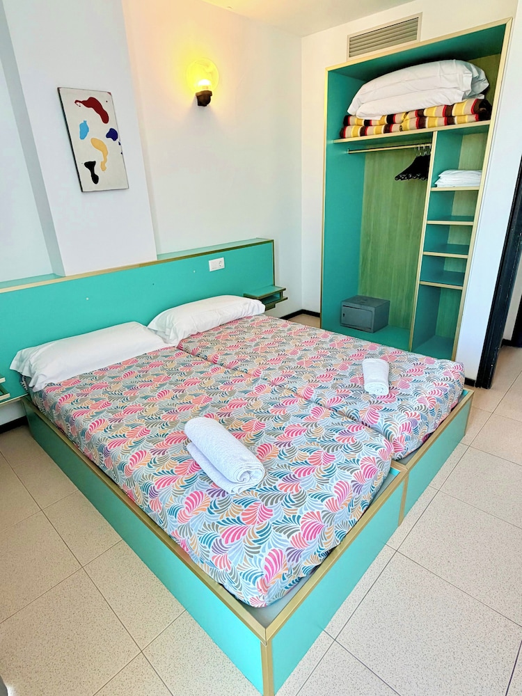 Lloret Sun Apartments 14/50