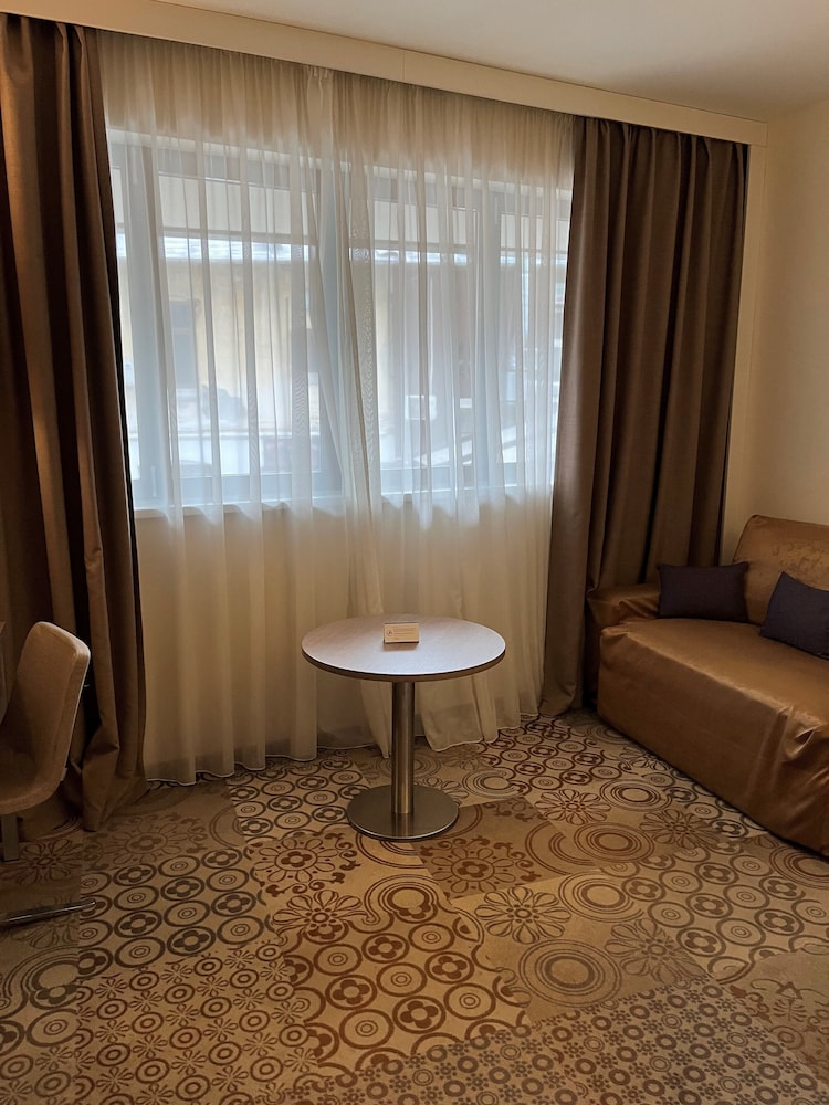 Mercure Bucharest City Center 36/69