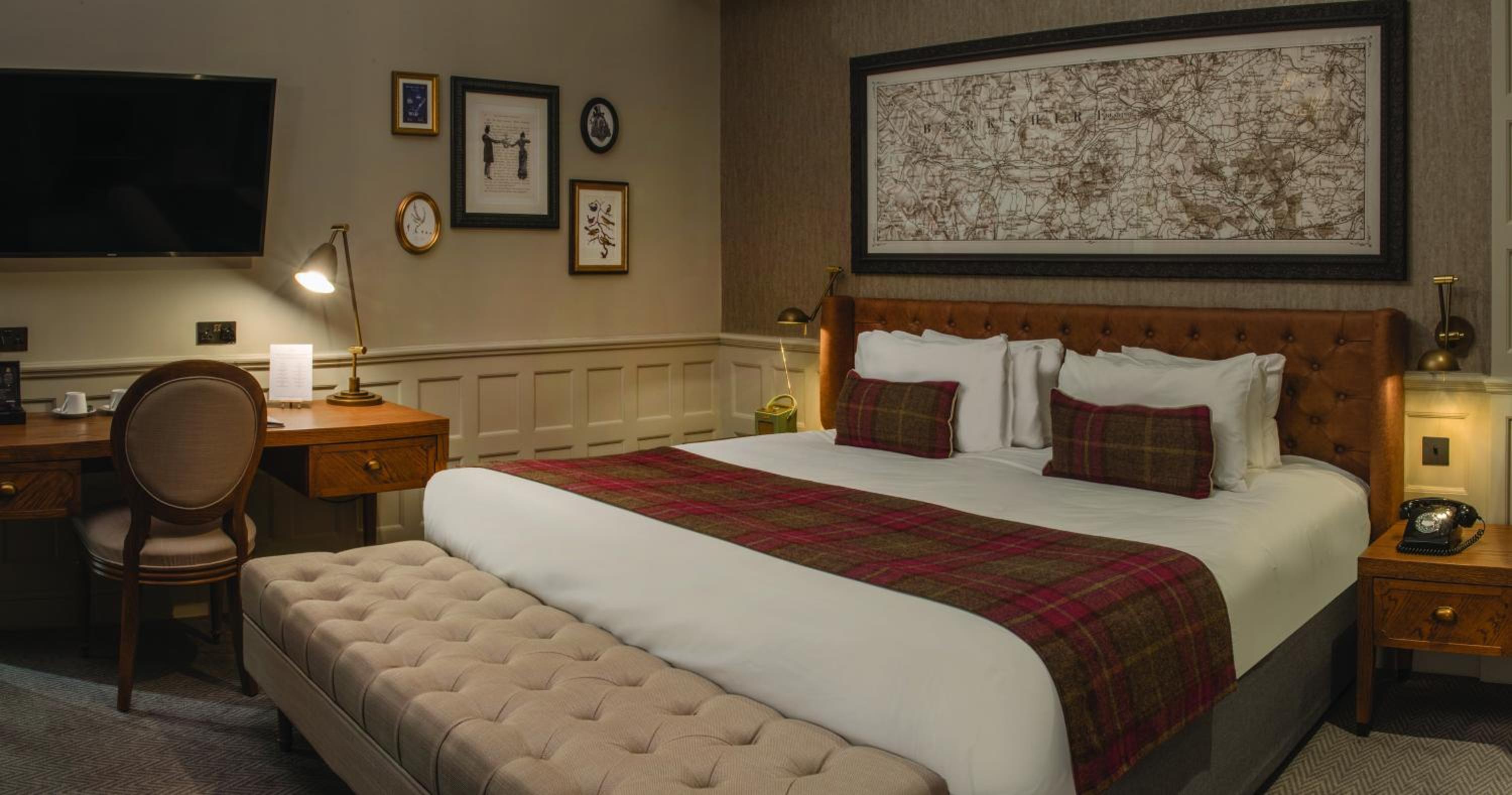 Deluxe, Suite, Mansion