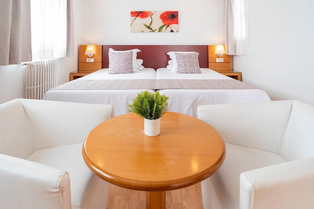 Hotel Amic Colon 34/50