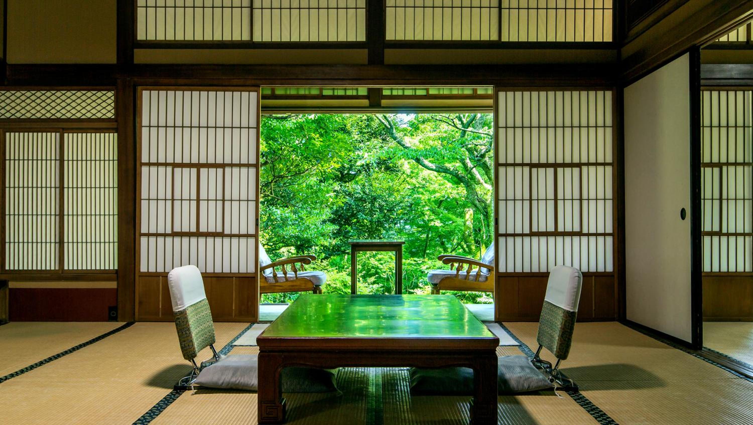 JAPANESE, YURI, MAIN BUILDING