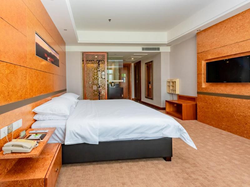 Vienna Hotel (Dongguan Tangxia Binfen Square) 15/35
