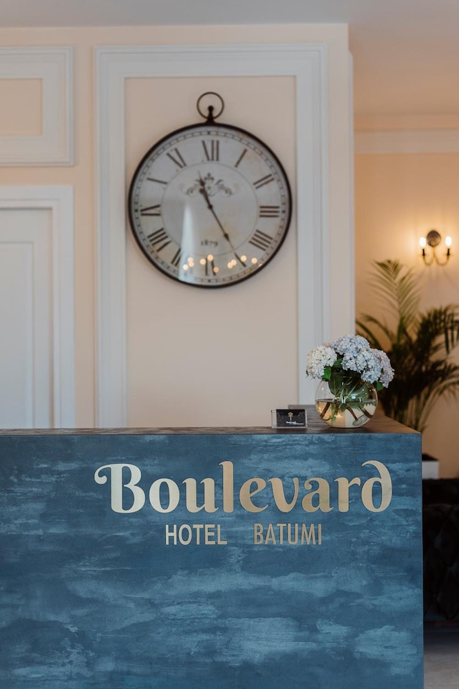 Boulevard Hotel Batumi 13/67