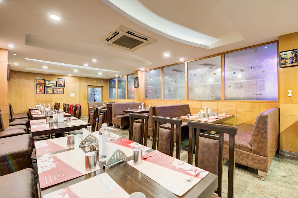 Park Inn & Suites by Radisson Bengaluru Yelahanka 40/50