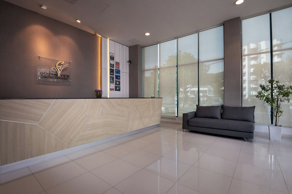Golden View Serviced Apartment 13/67
