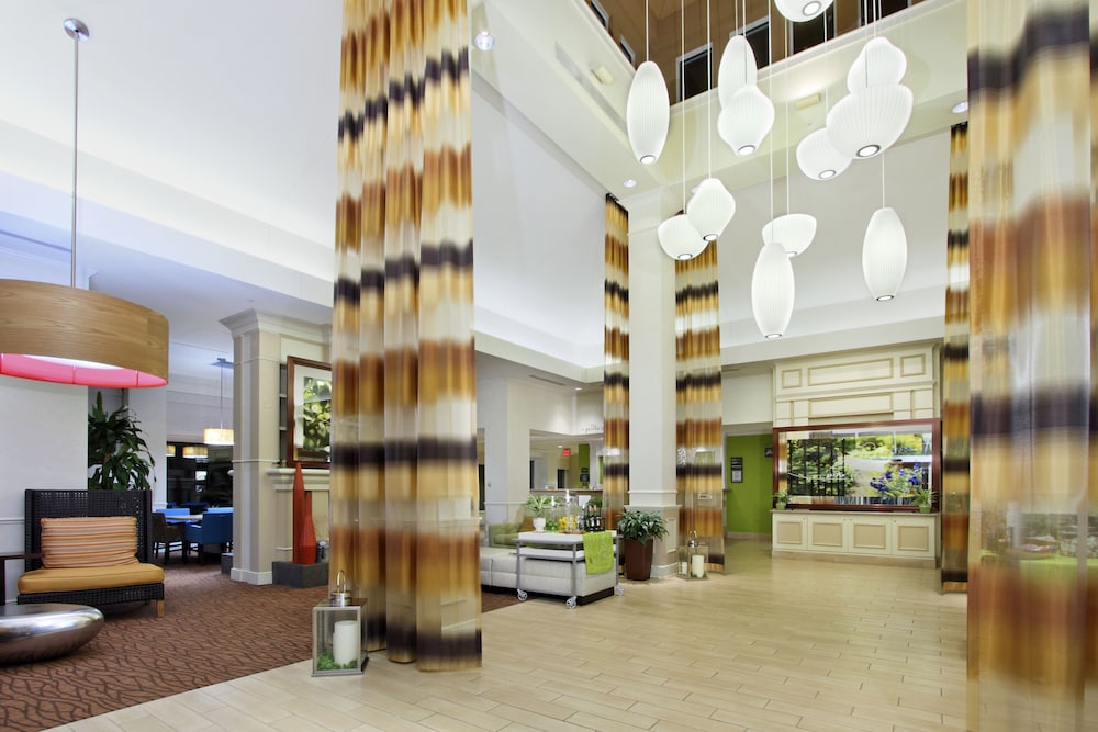 Hilton Garden Inn St. Charles 24/48