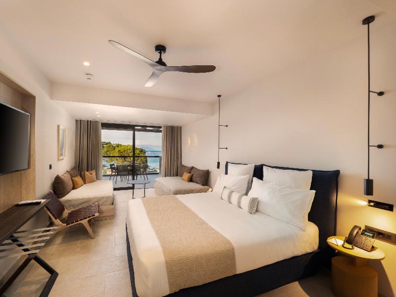 Preferred, Club, Triple, Sea View