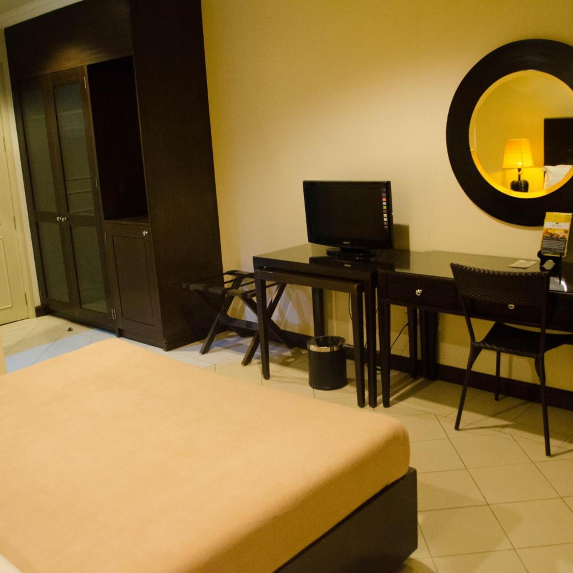Hotel Tavern Surigao 48/57