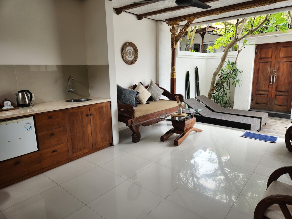 The Calmtree Bungalows 36/64