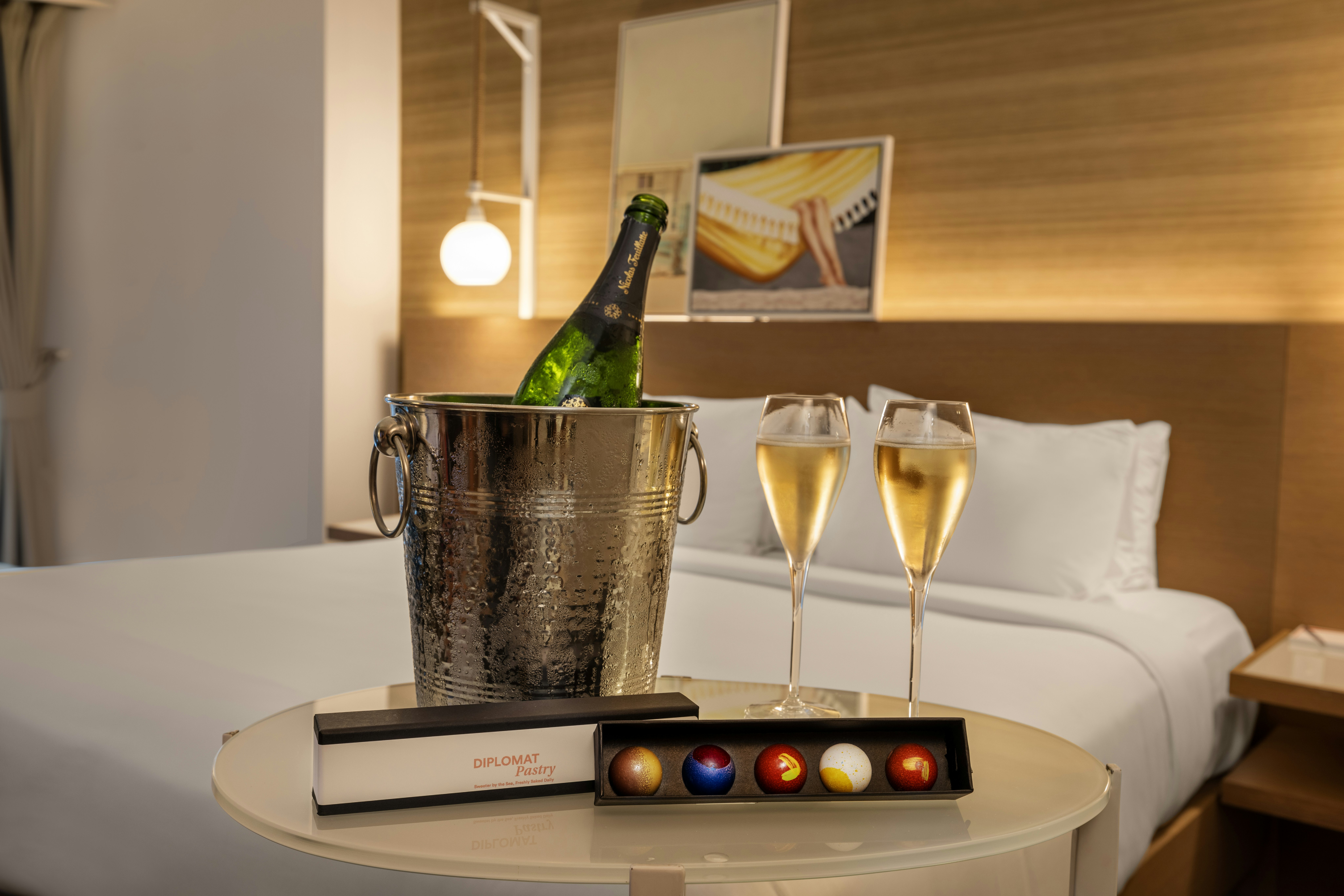 Signia by Hilton Diplomat Beach Resort 16/50