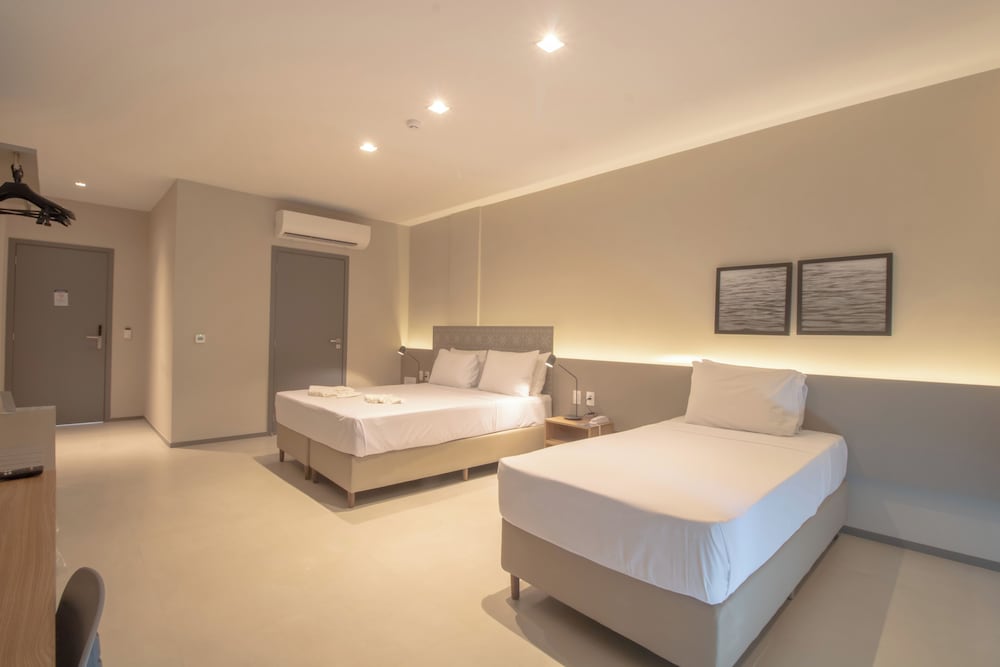 1 BEDROOM, STANDARD, ACCESSIBLE