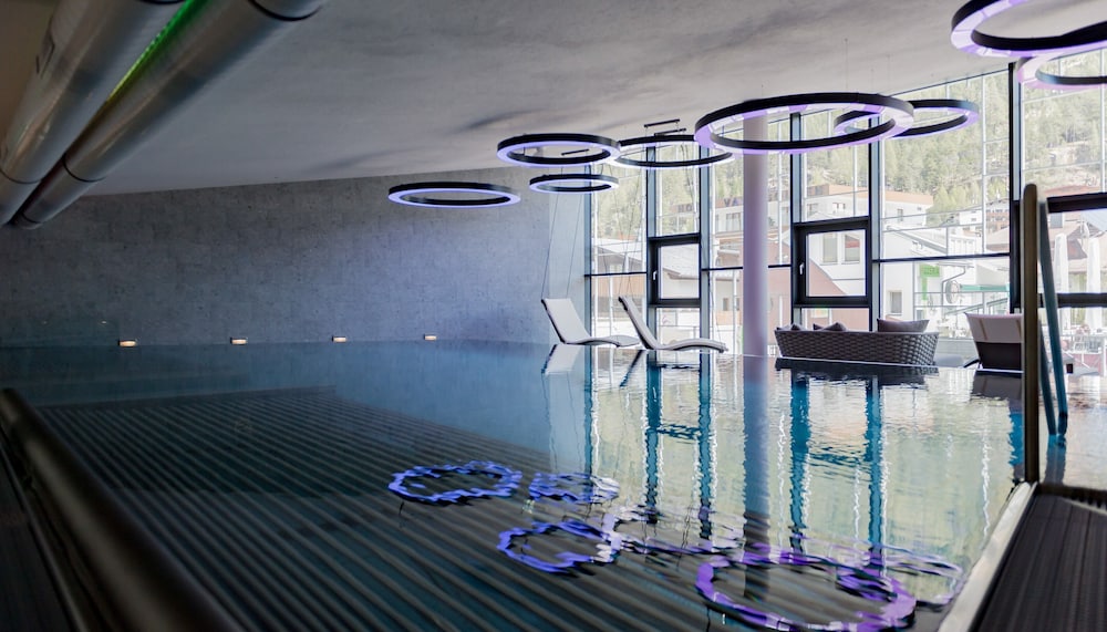 Hotel Tyrol 44/58