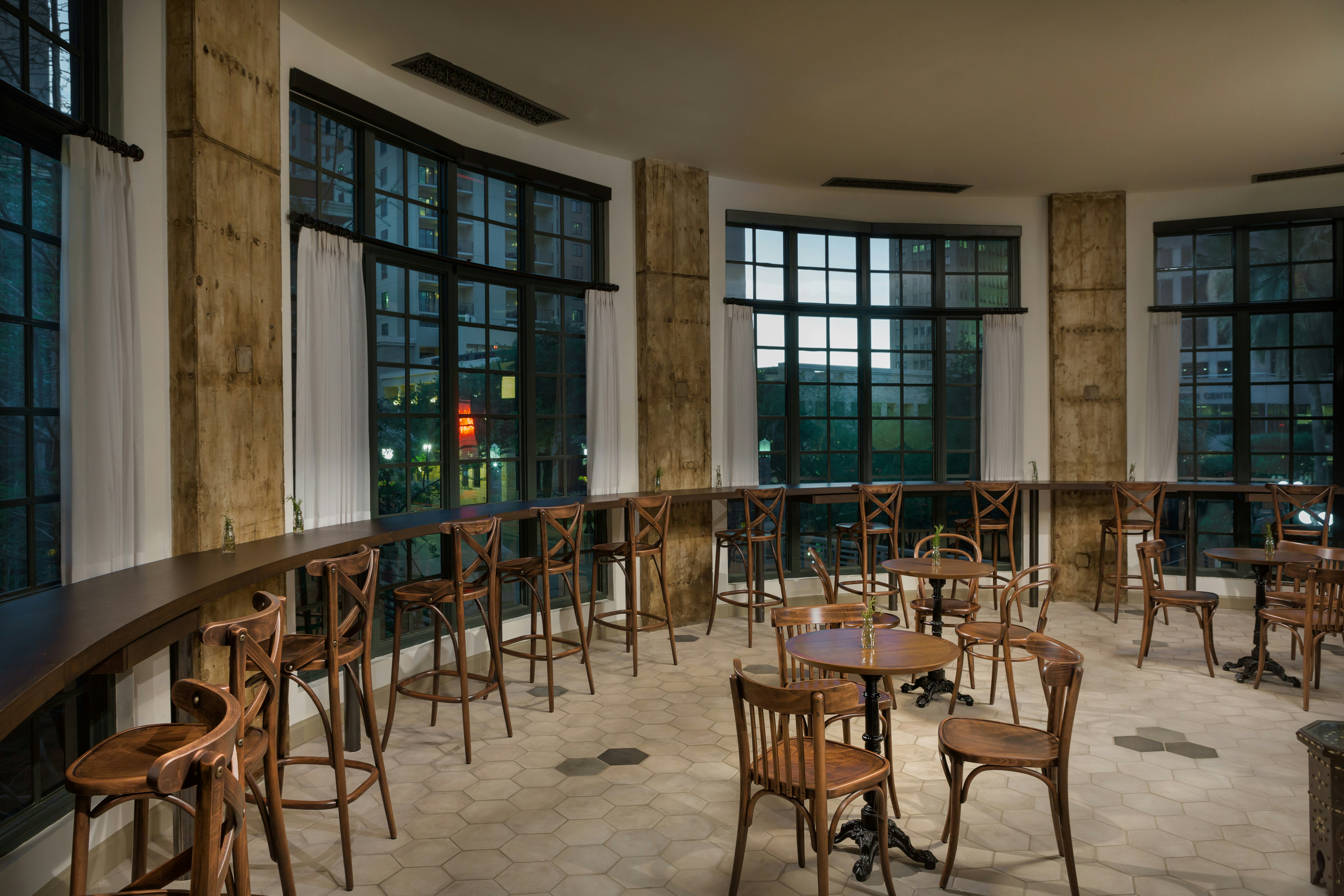 Hotel Valencia Riverwalk 48/63