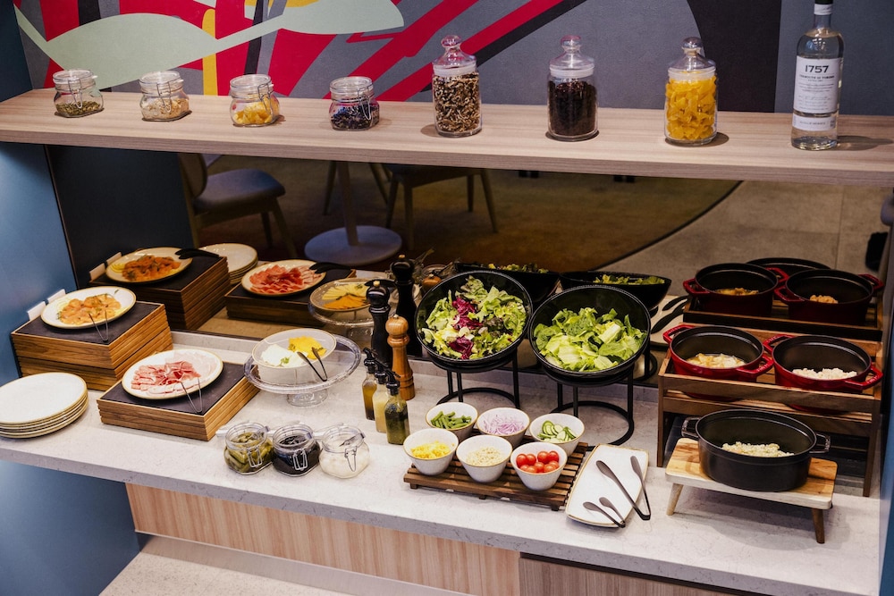 YOTEL Tokyo Ginza, Select by Hilton 36/50