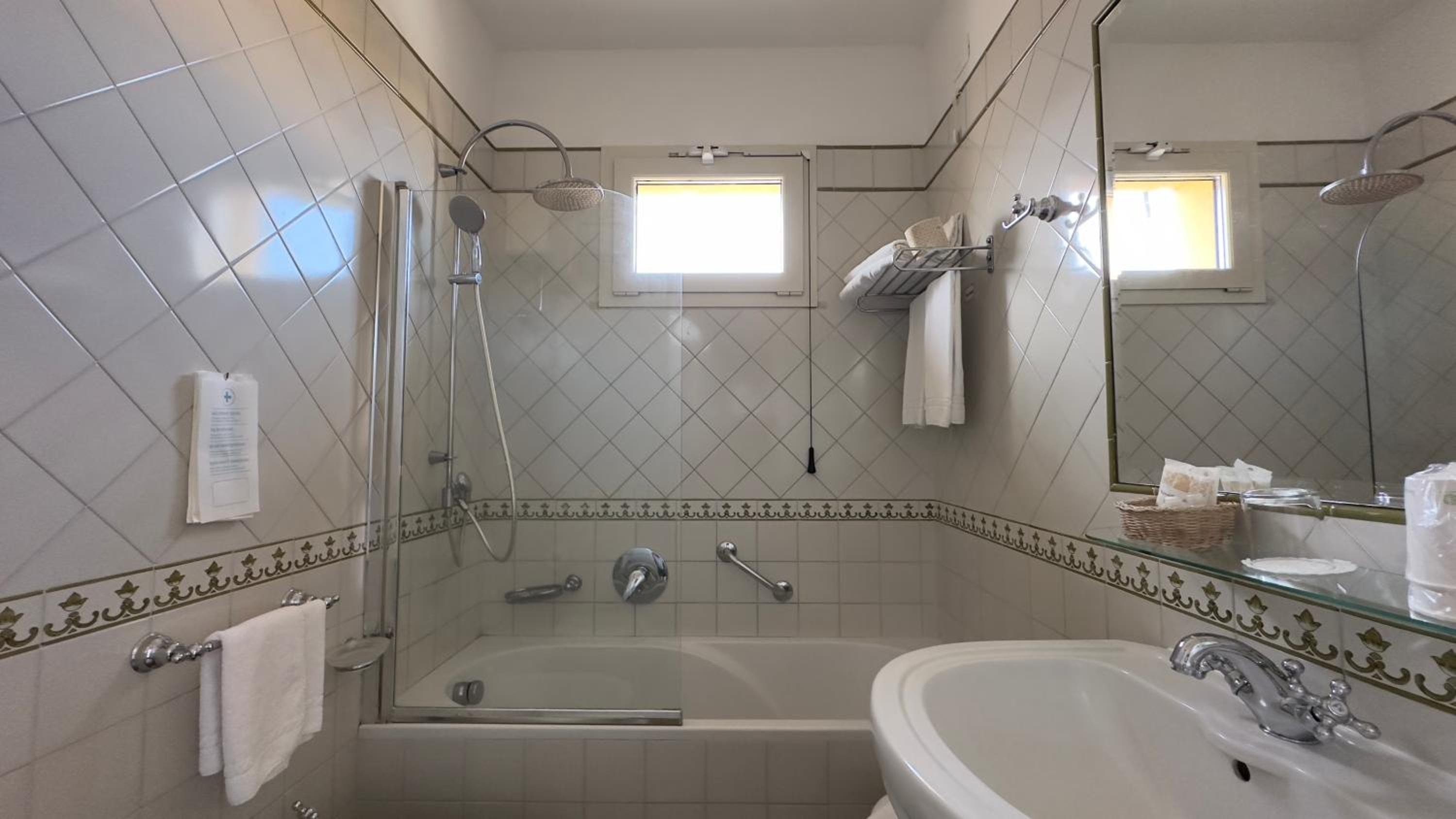 غرفة بسرير مزدوج أو سريرين منفصلين بشرفة، Hotel Villa Di Sorrento 5/5