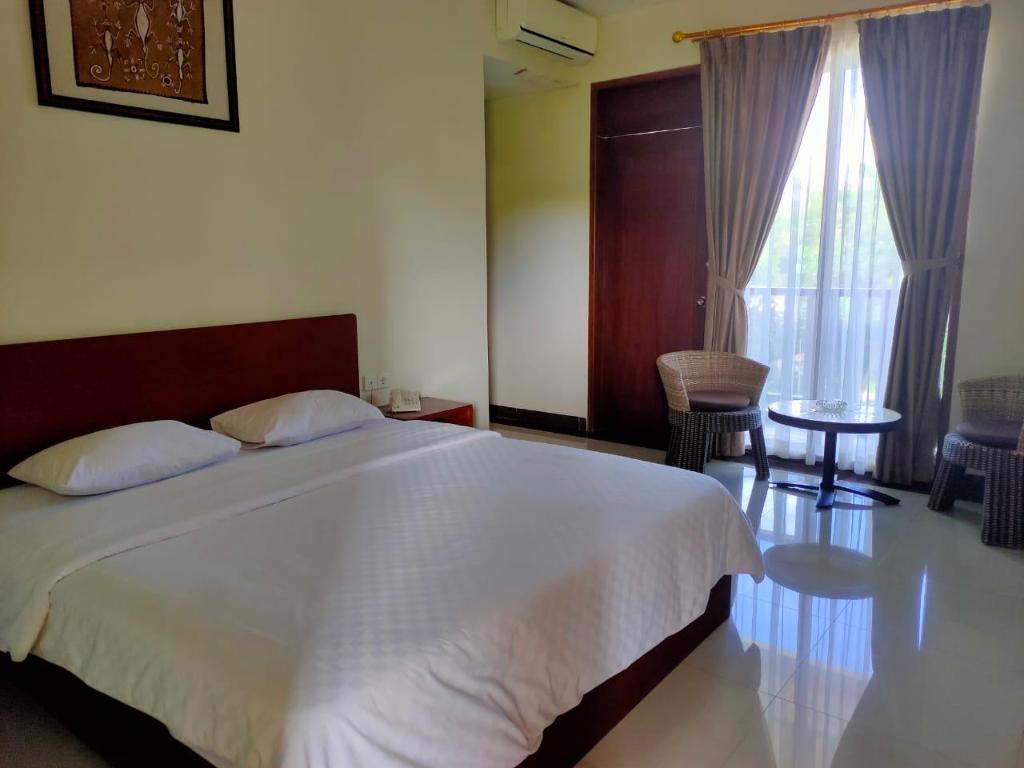 Hotel Grand Papua Kaimana 8/24