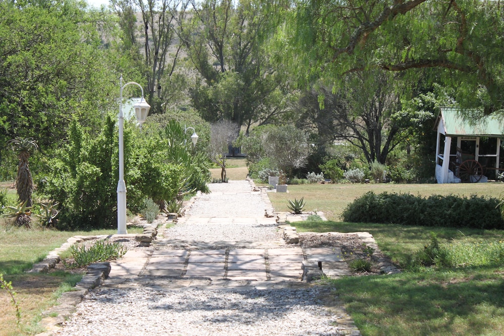 Leeuwenbosch Shearers Lodge 44/50