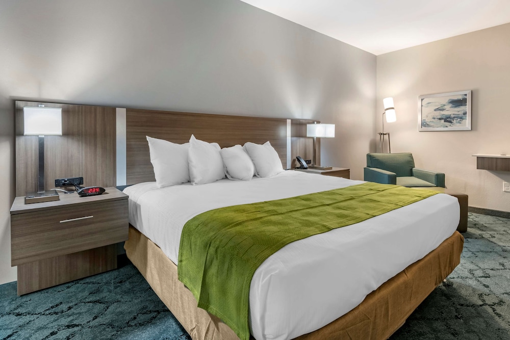 Best Western Plus Lakeland 11/38