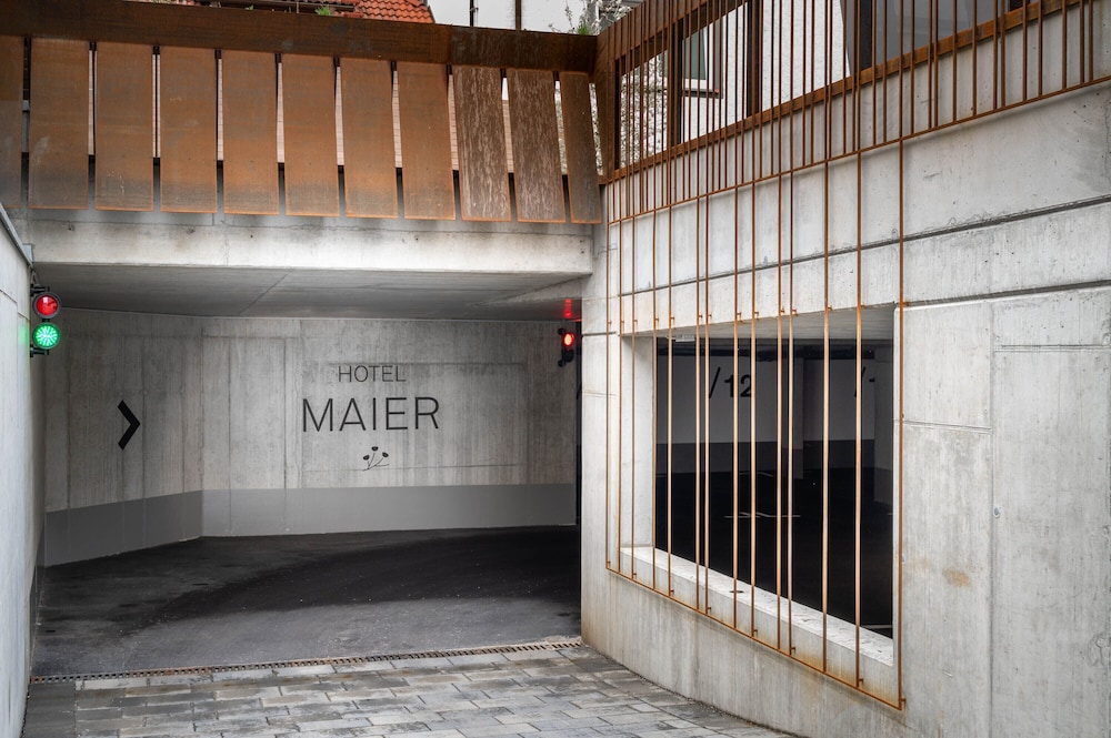 Hotel Restaurant Maier 71/76