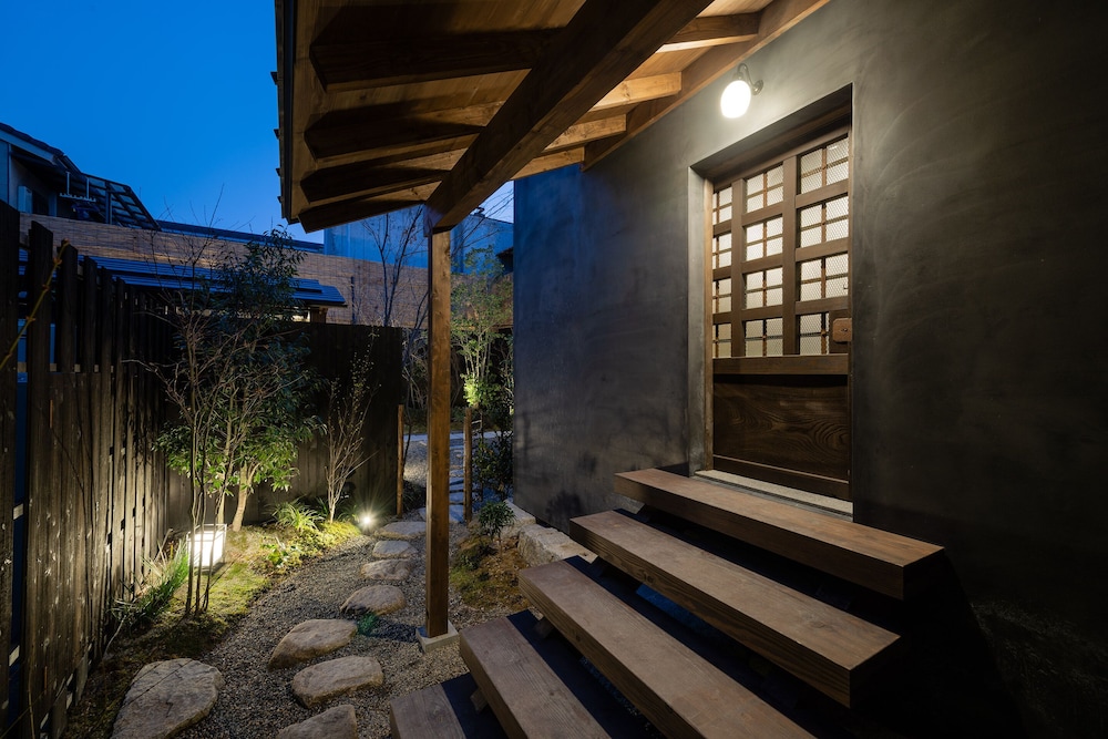 Nazuna Kyoto Gosho 32/50