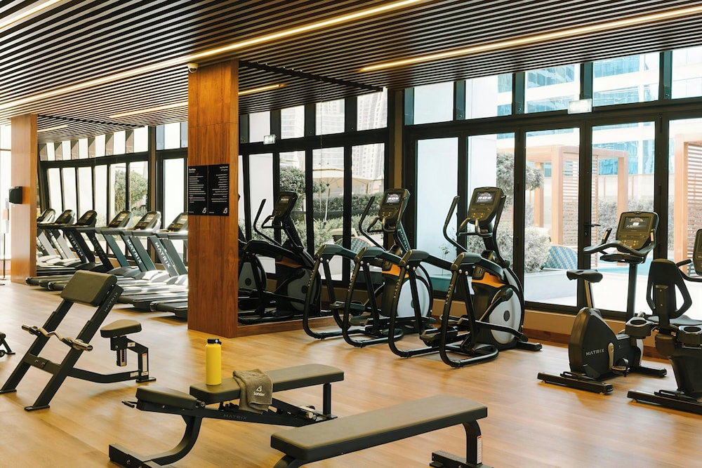 Aura Suites Downtown 22/48