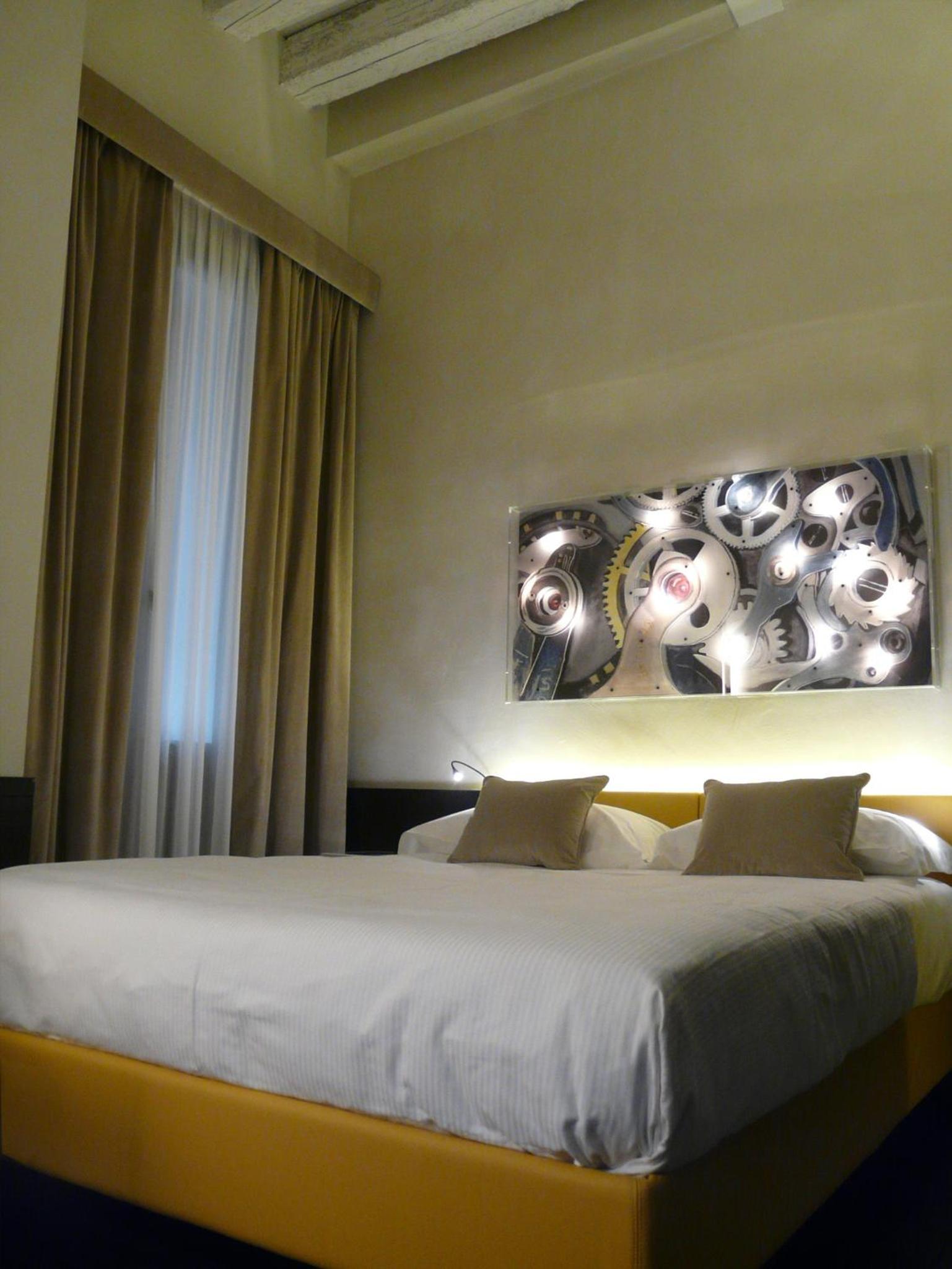 غرفة سوبيريور بسرير كوين، Hotel LOrologio Venezia 2/7