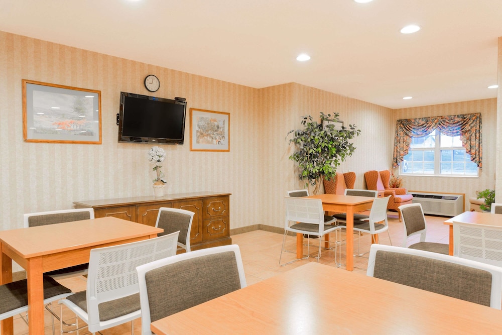 Microtel Inn Suites By Wyndham Dry Ridge 16/30