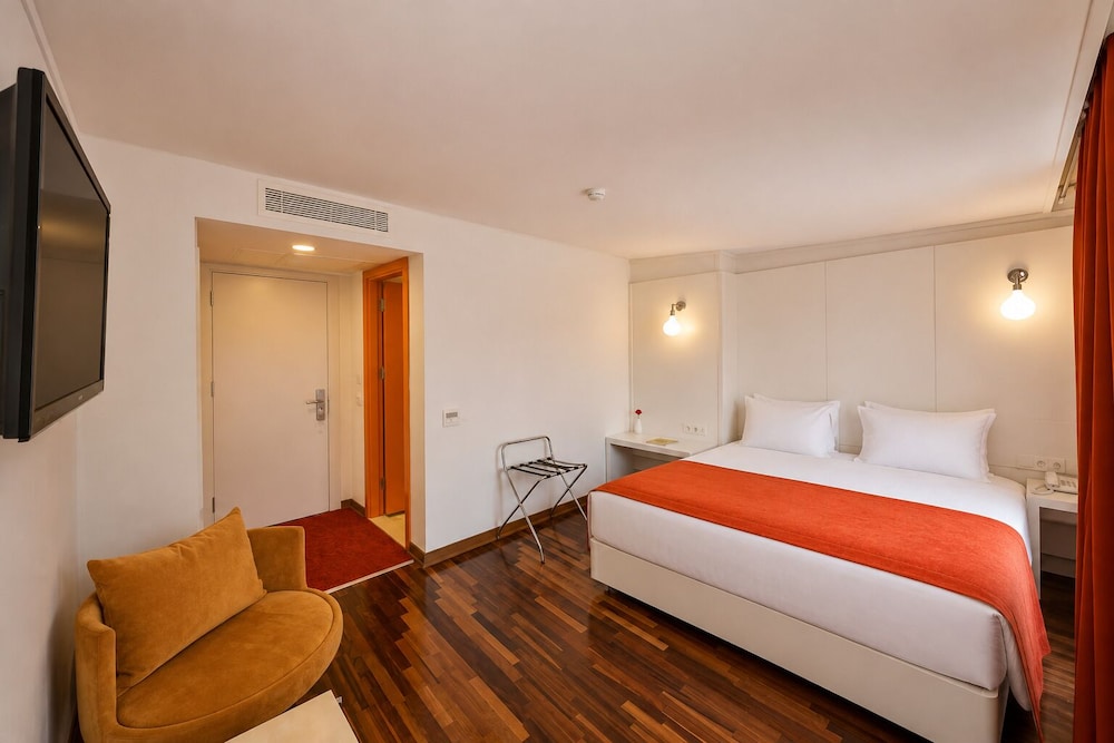 Senatus Hotel 15/50