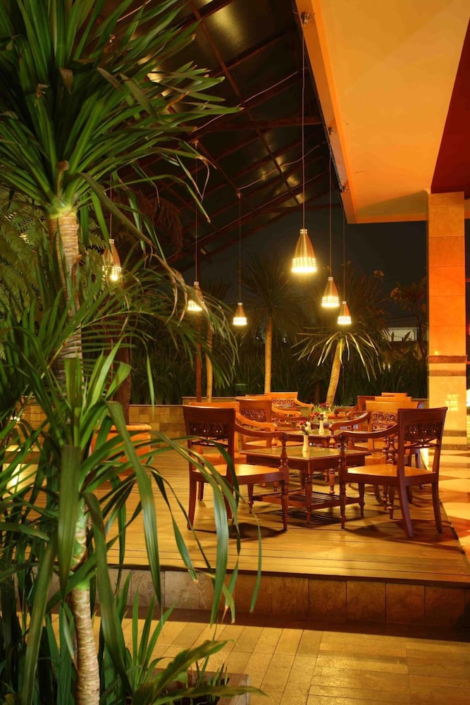 BALI WORLD HOTEL 16/46