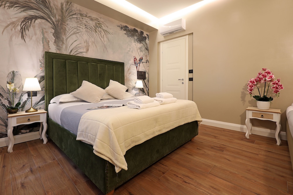 Liberty Rome Suites 29/68