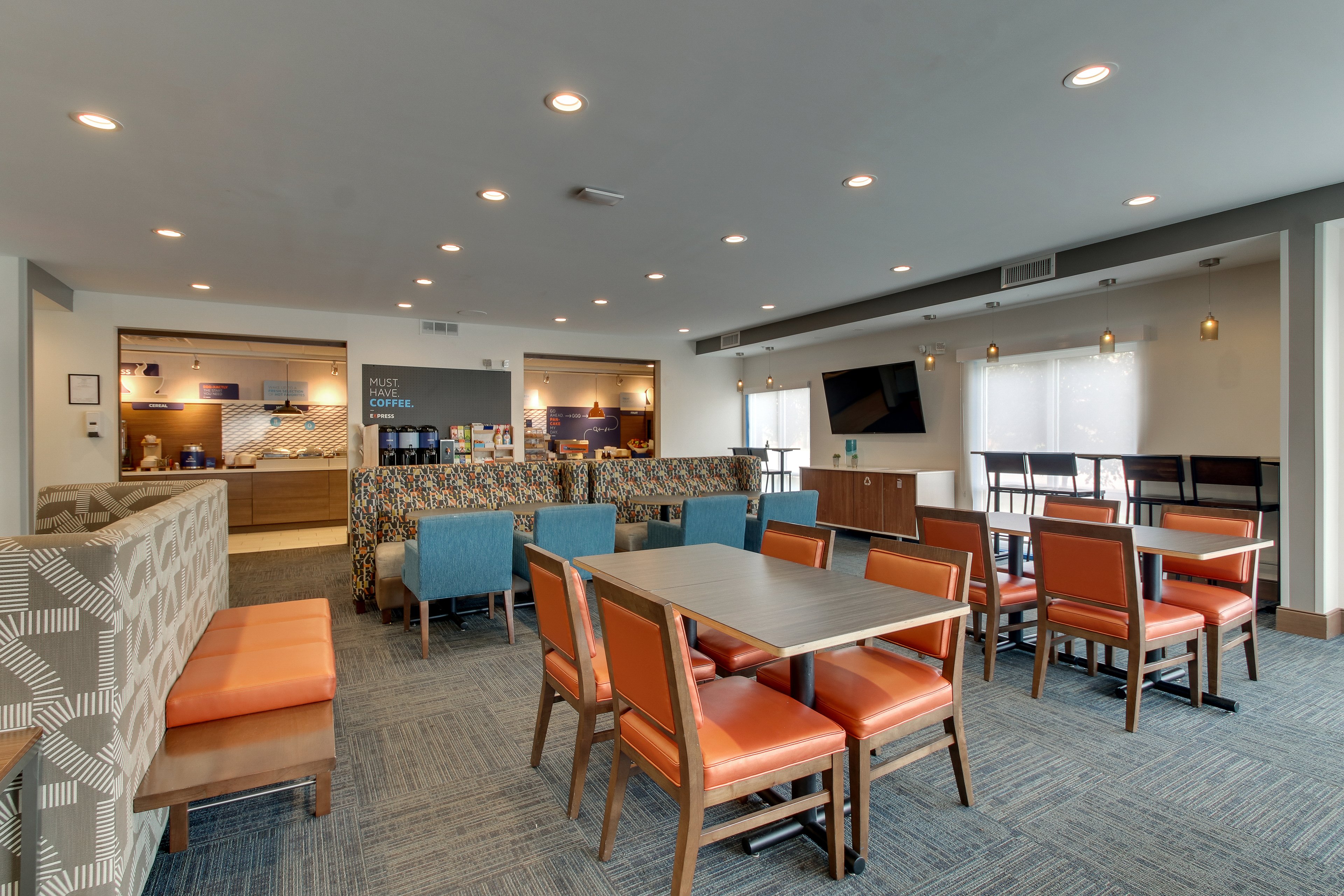 Holiday Inn Express Suites Ithaca 57/69