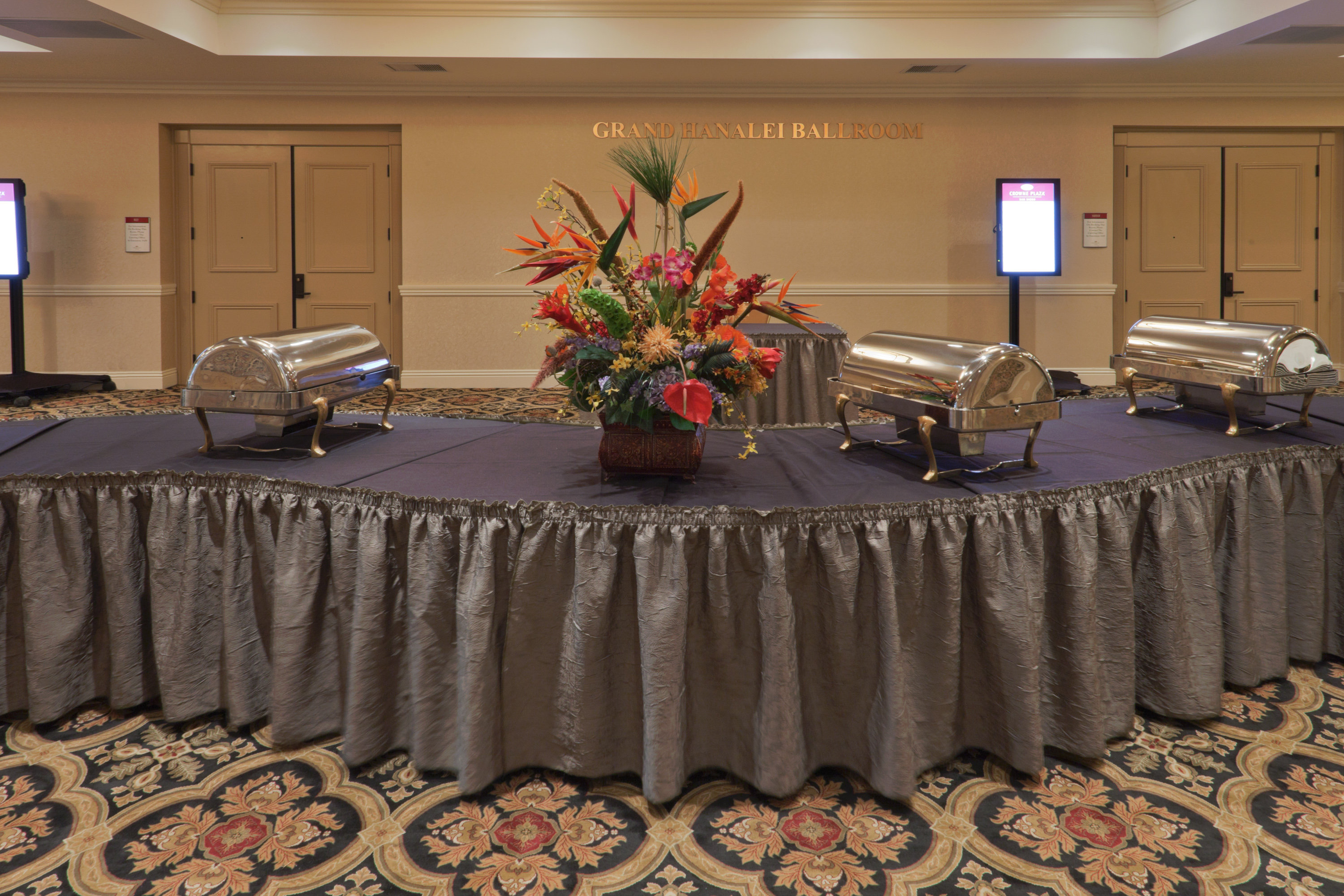 Crowne Plaza San Diego Mission Valley 16/50