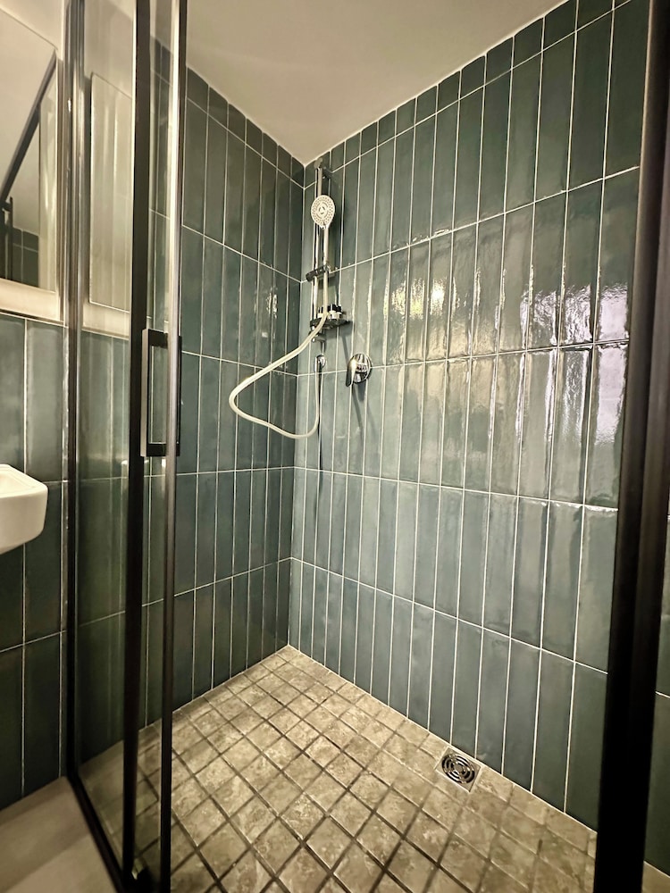 Giovanni Rooms Manarola 35/49
