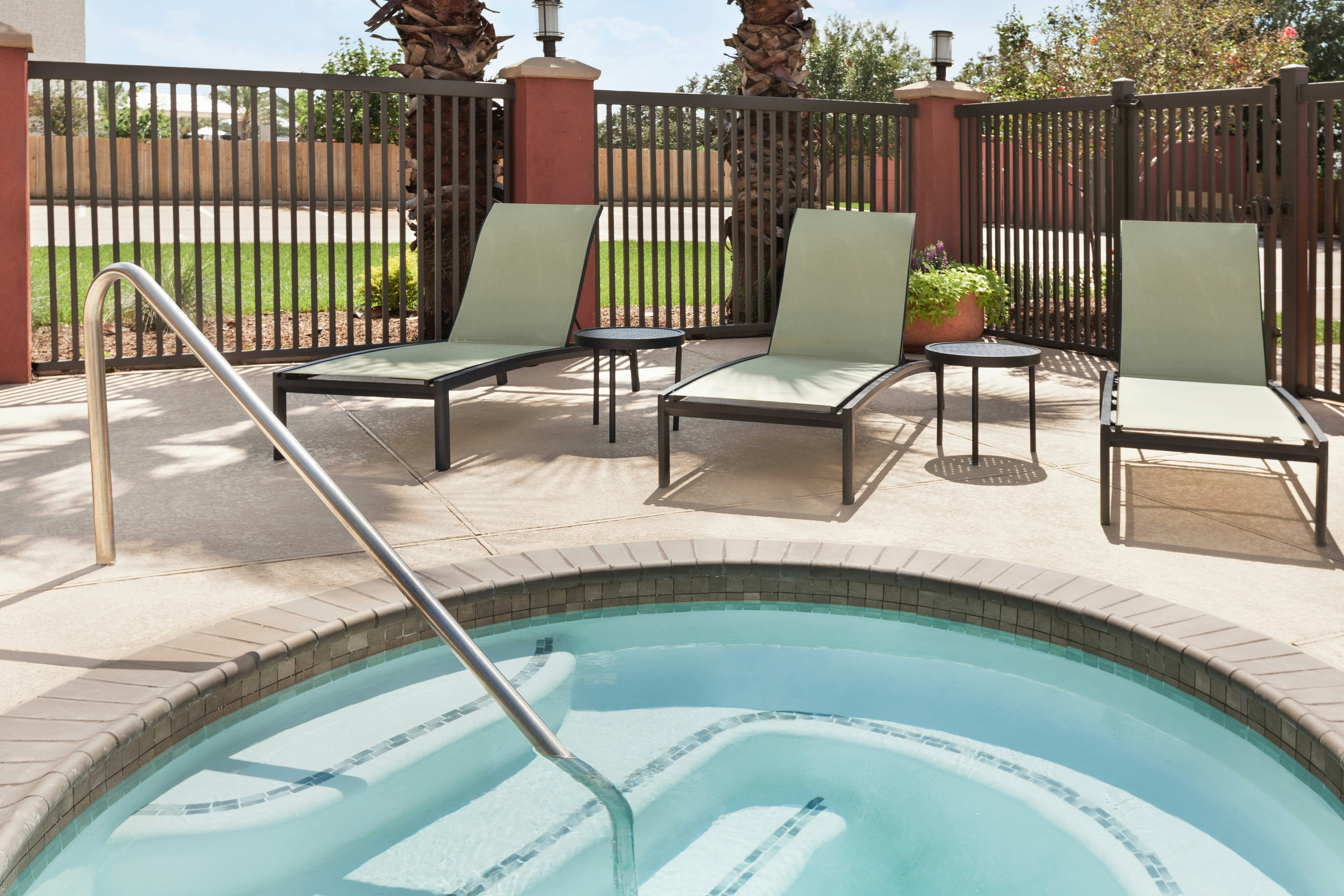 Hampton Inn Houston Hobby Airport 27/51