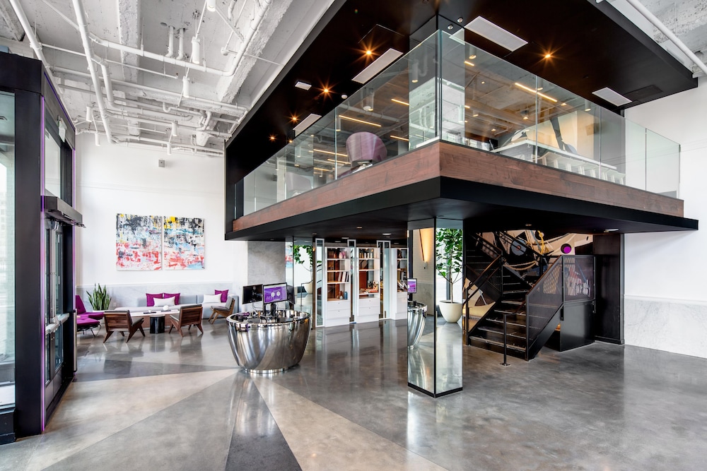 YOTEL San Francisco, Select by Hilton 4/76