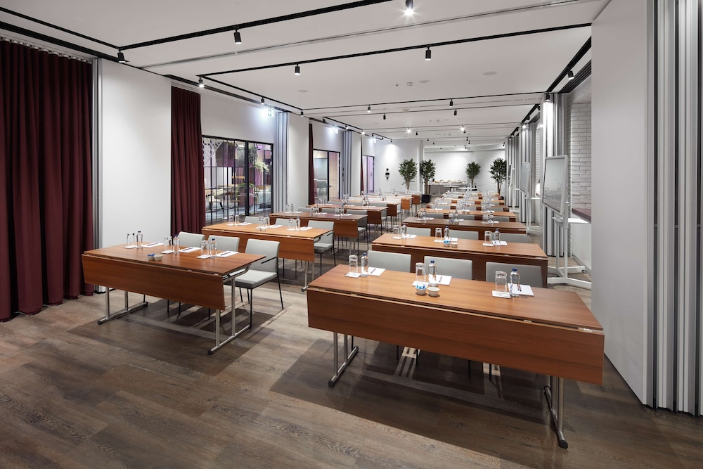 Yotel Istanbul Airport Landside 67/72