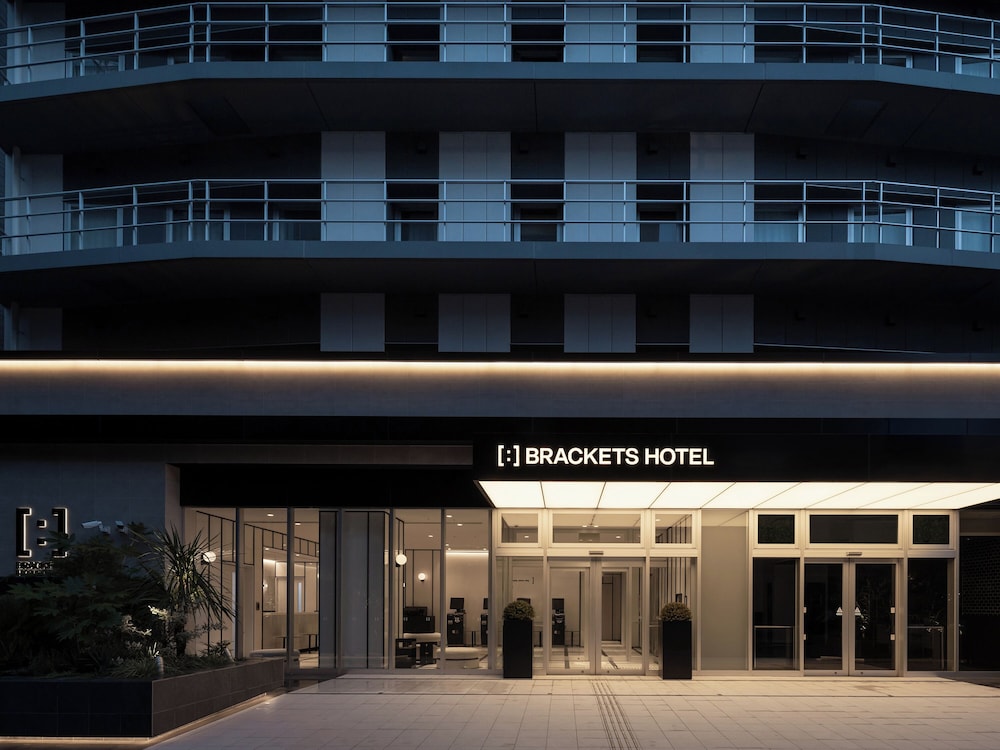 BRACKETS HOTEL Osaka Hommachi 4/37