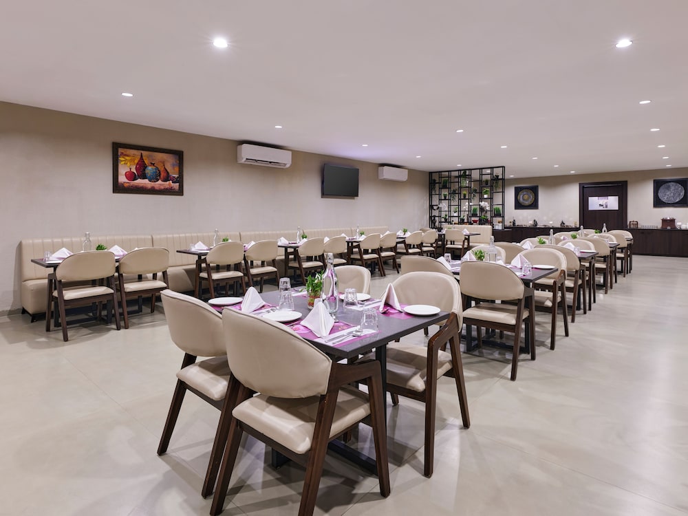 Vindhyachal Resort 25/45