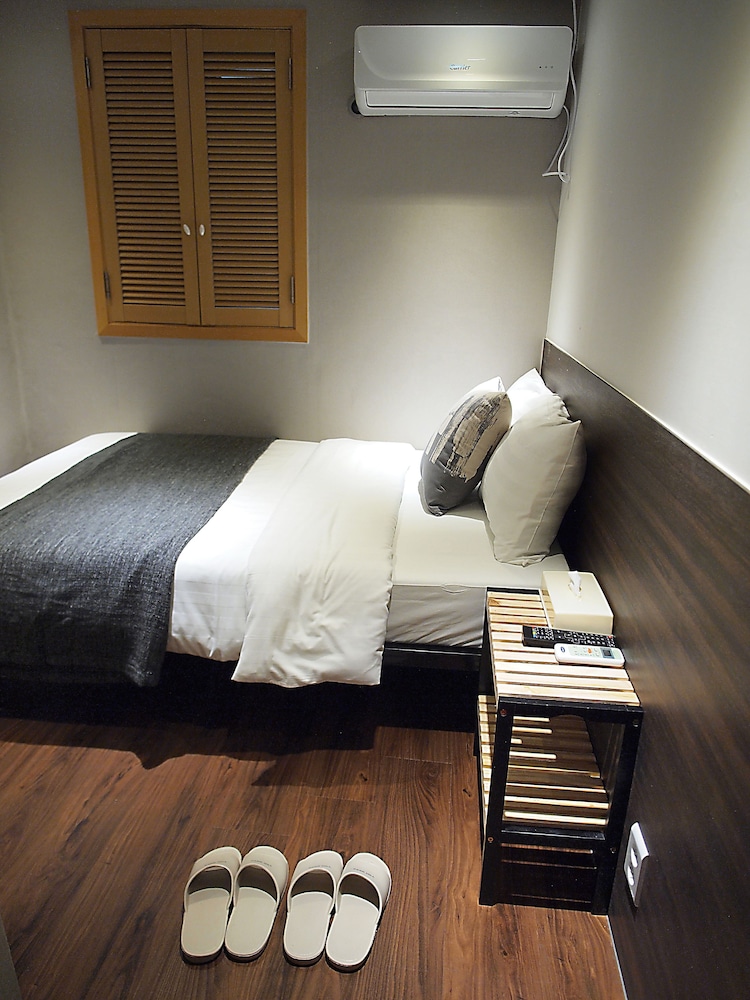 HOTEL PARK HILL MYEONGDONG 40/50