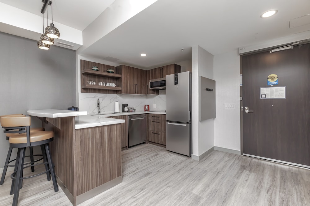 Hyatt Place Toronto Brampton 4/50