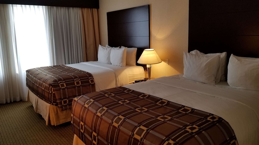iHOTEL & Conference Centre Red Deer 14/57
