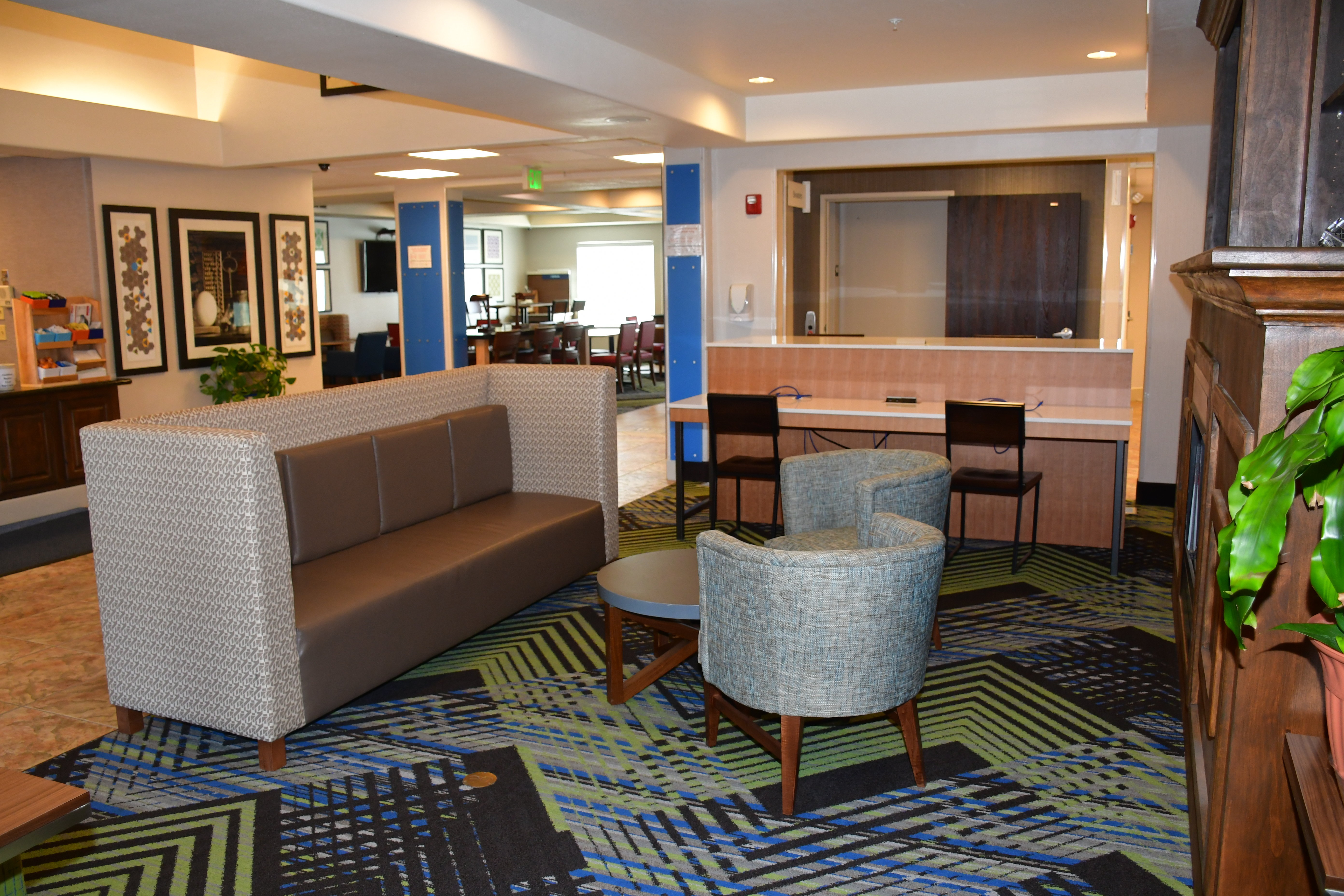 Holiday Inn Express Hotel And Suites Evanston 31/50
