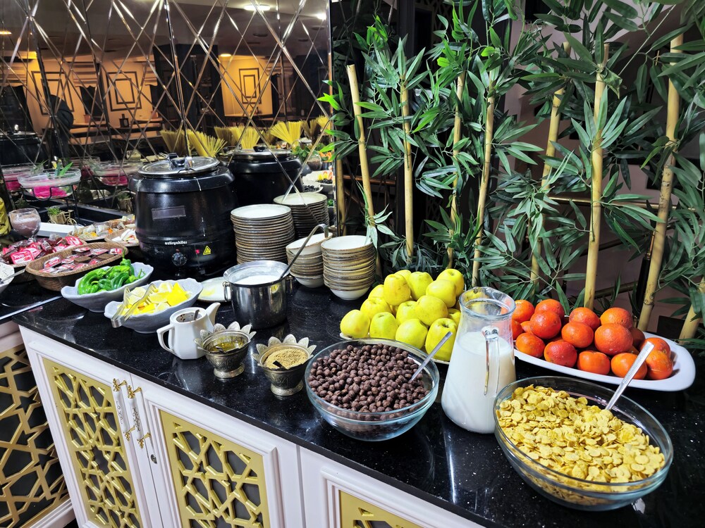 Yilmazel Hotel 33/60