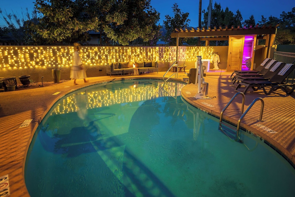 Southwest Inn at Sedona 49/72