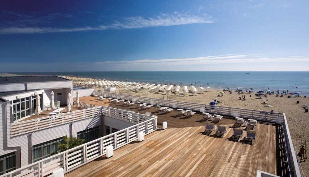 Terme Beach Resort 66/72