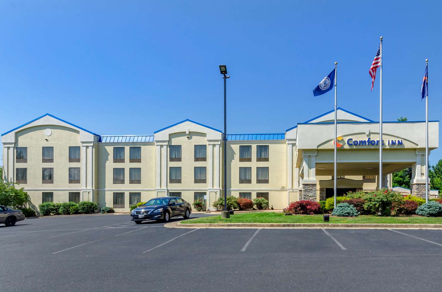 Spark by Hilton Waynesboro 11/14