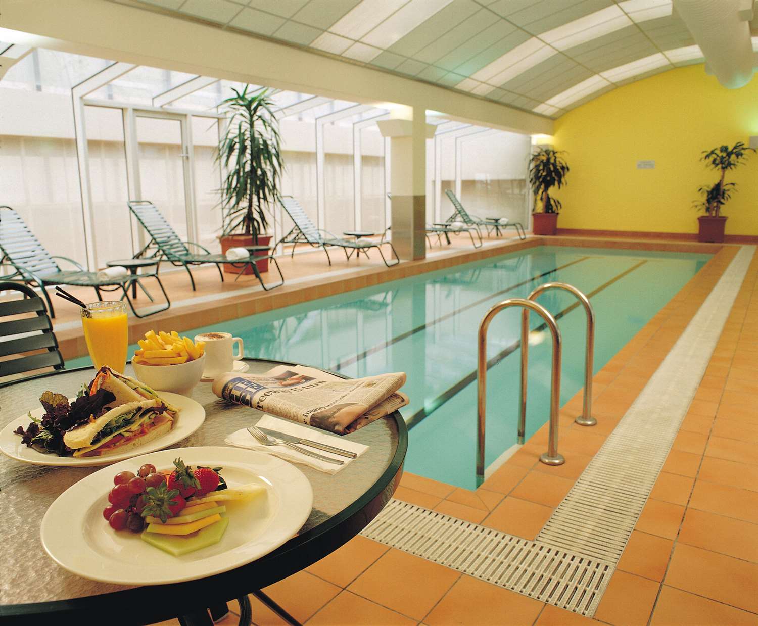 CLARION SUITES GATEWAY 27/44